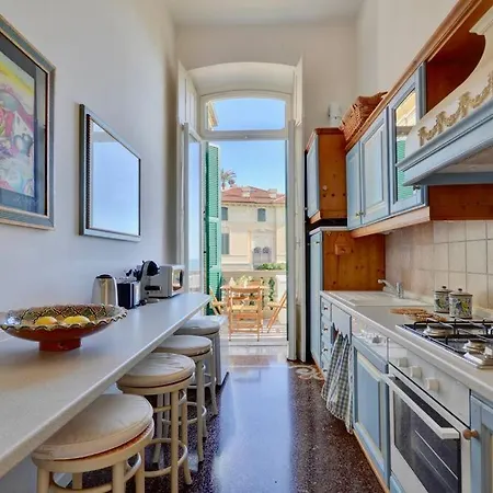 Bristol Flat - Seaview Apartment