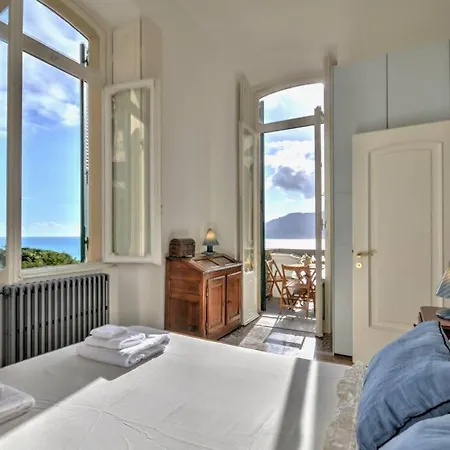 Bristol Flat - Seaview *